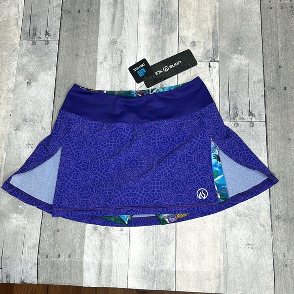 INK n BURN VIOLET MANDALA Technical Fabric Sports Skirt  Size 2 - Picture 6 of 12